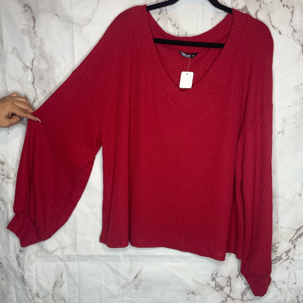Maroon pullover sweater